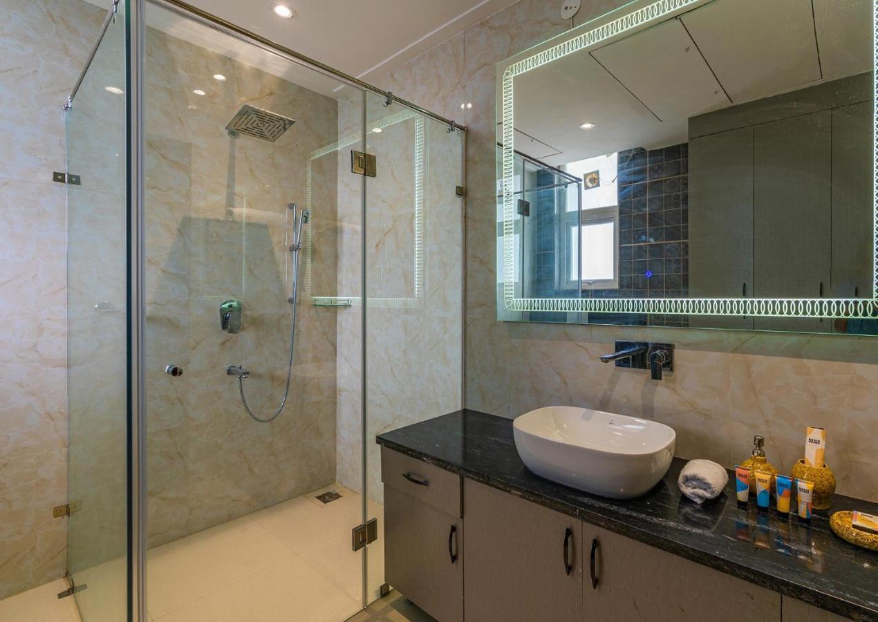 Stayvista At Blanc Belle With Outdoor Pool Sohna Εξωτερικό φωτογραφία